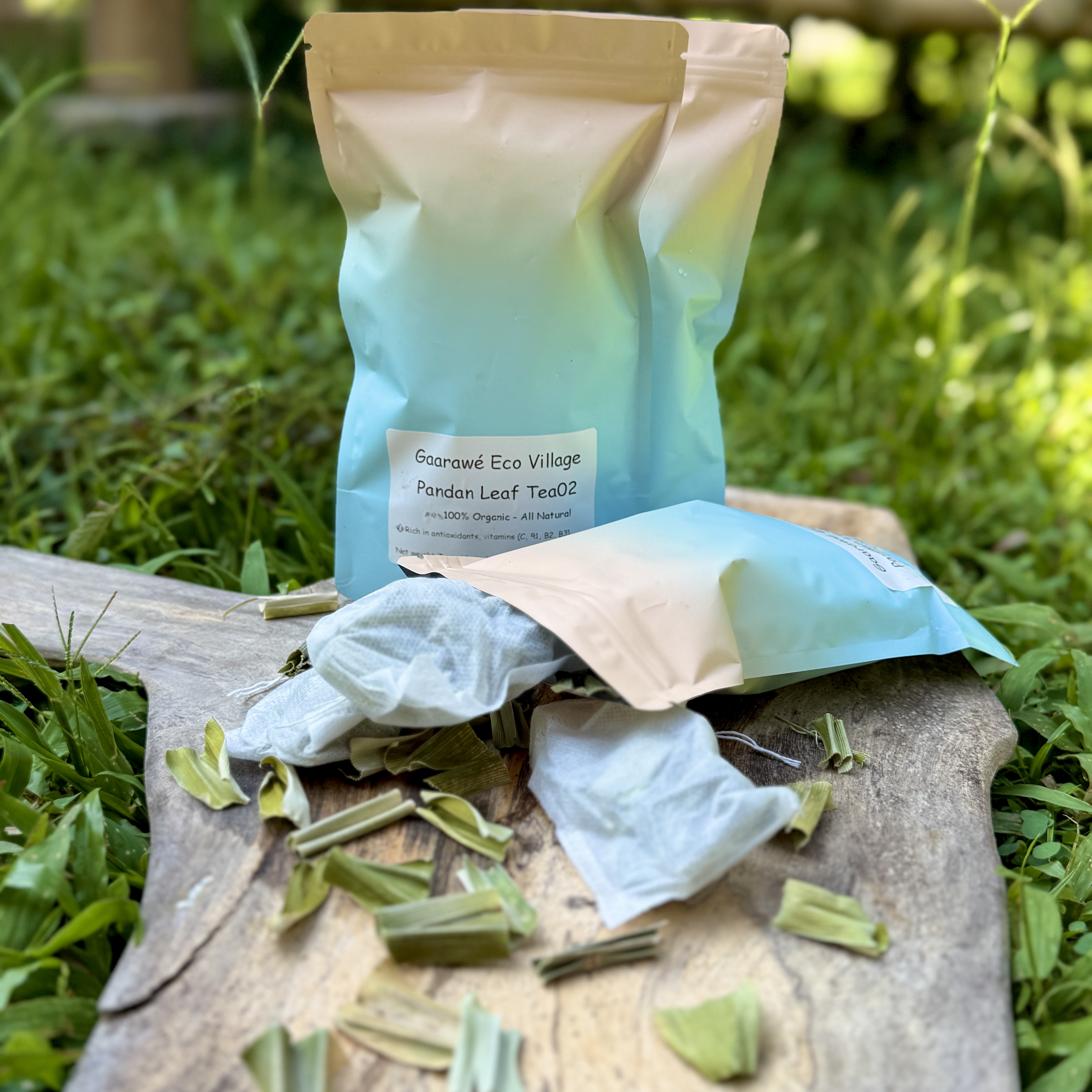 Bag of organic pandanus leaf tea bags